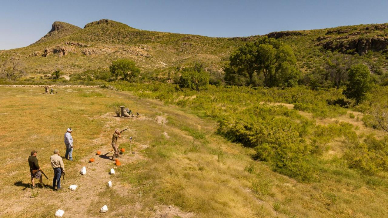 Cibolo Creek Ranch & Resort Marfa Eksteriør billede